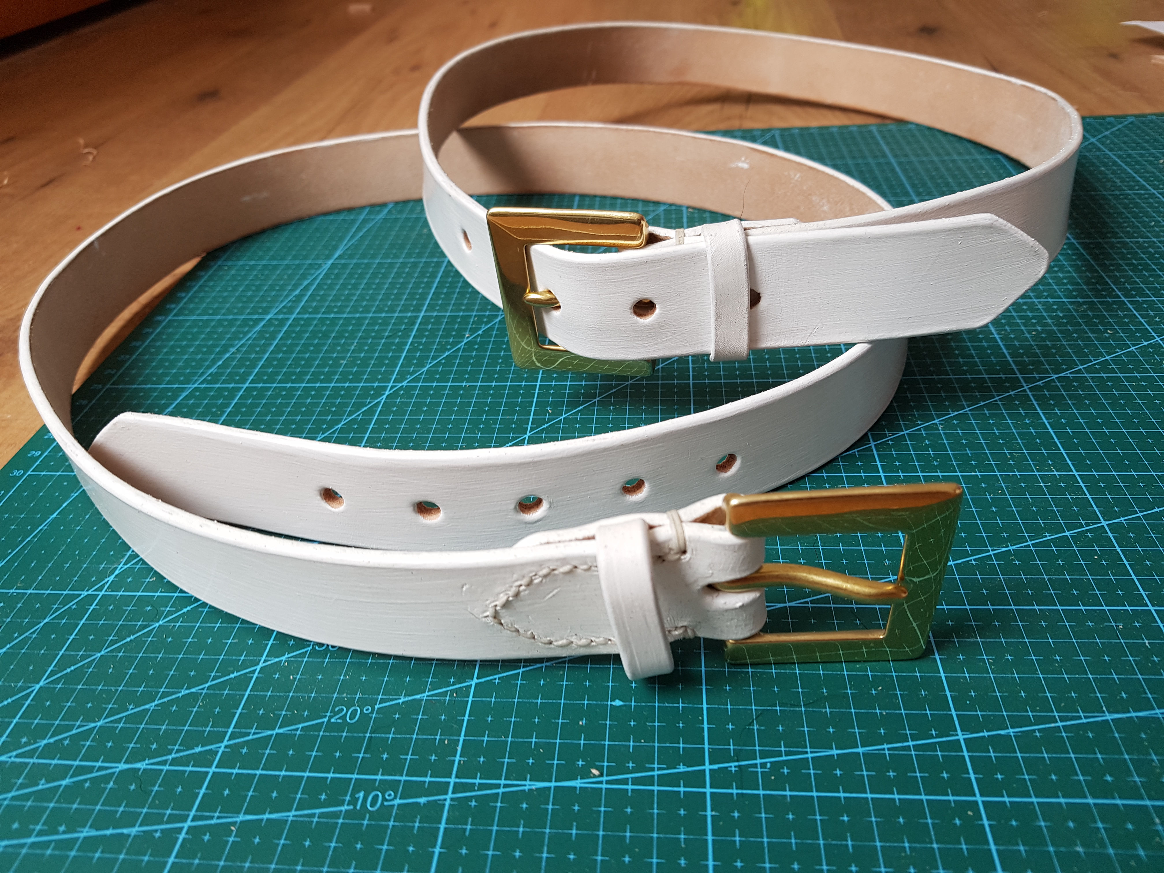 Belts (white)