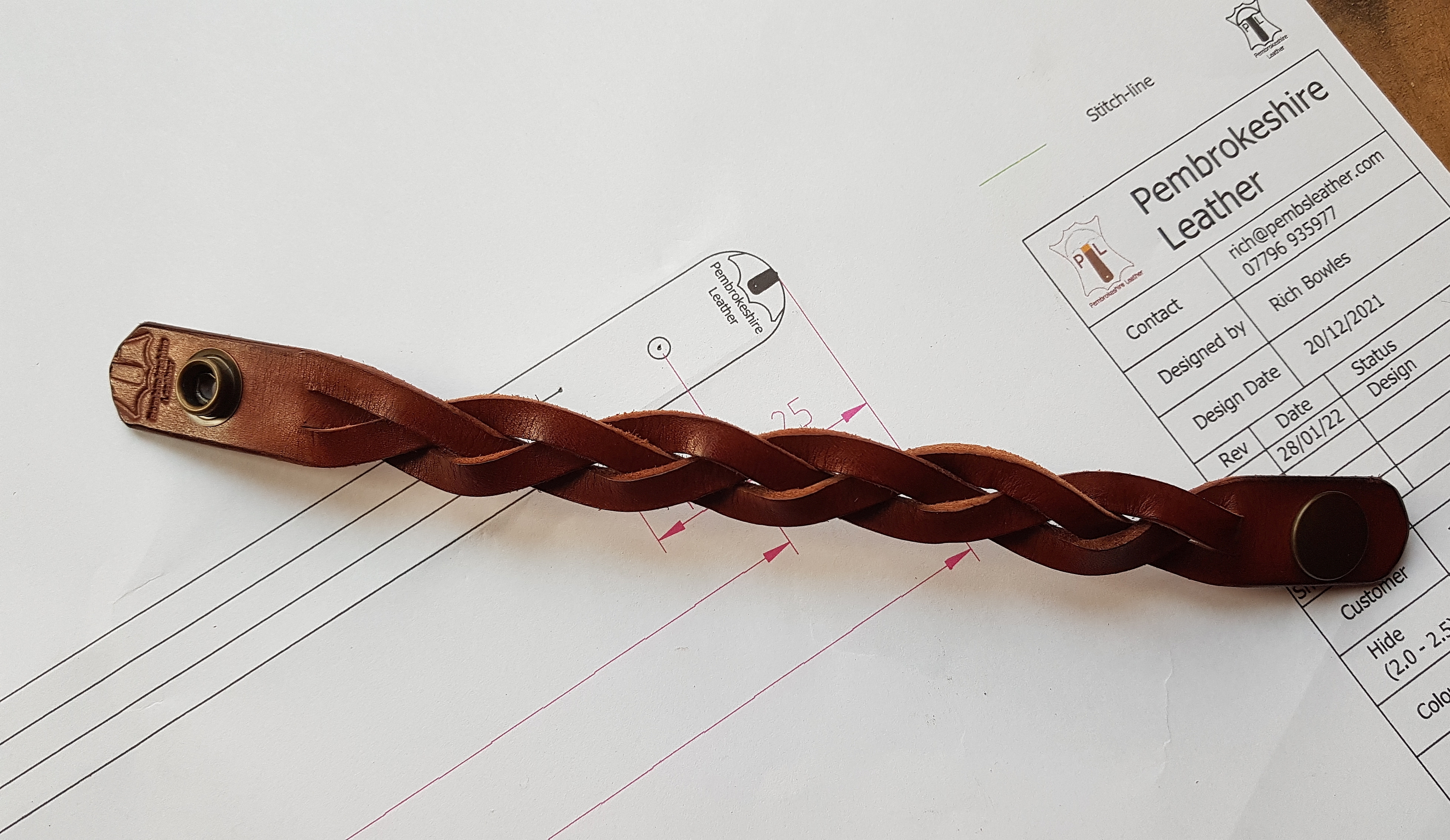 Custom length braid, mahogany 